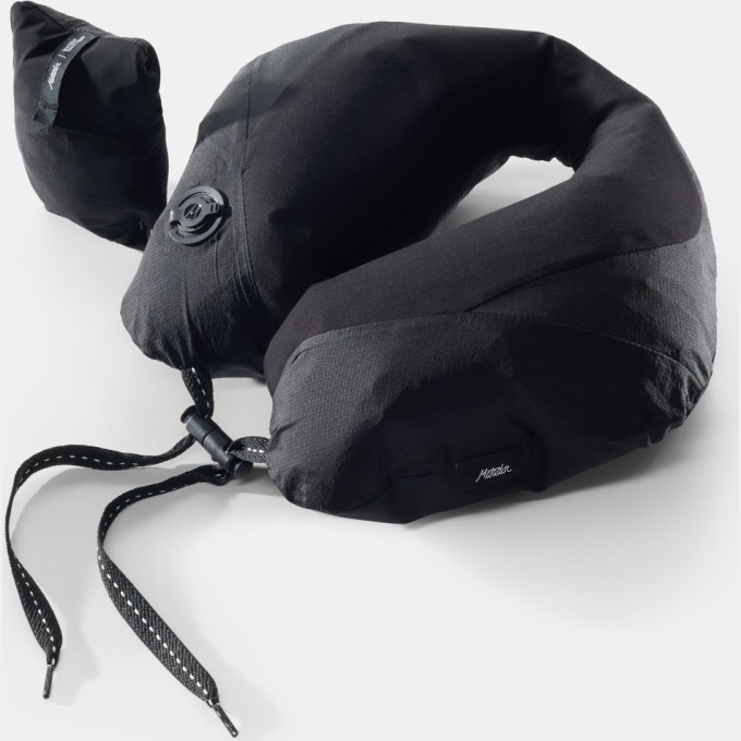 Подушка для путешествий MATADOR Blackout Travel Pillow Черная (MATNP001BK)
